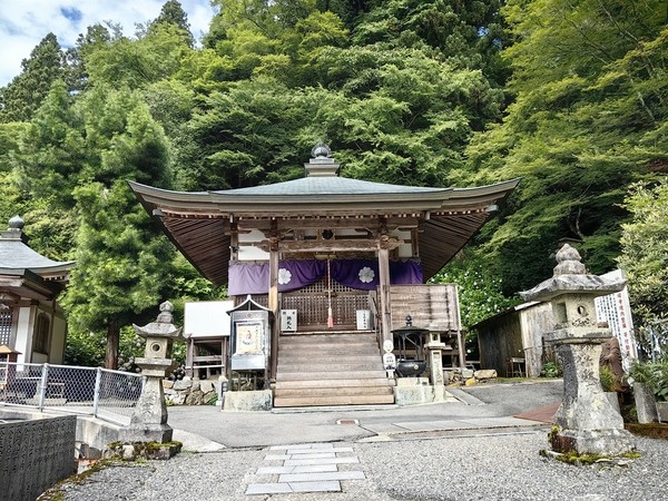 第六十番  石鐵山 橫峰寺